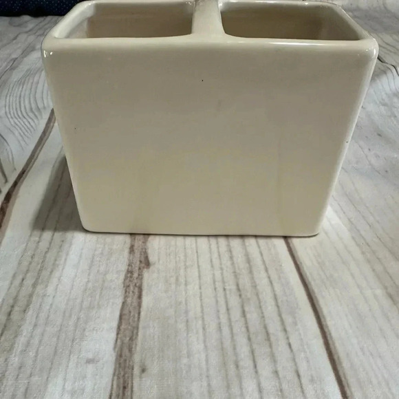 Rae Dunn “Stuff” Floral Double Compartment Ceramic Container Cosmetic Brush/Pen - Picture 7 of 7